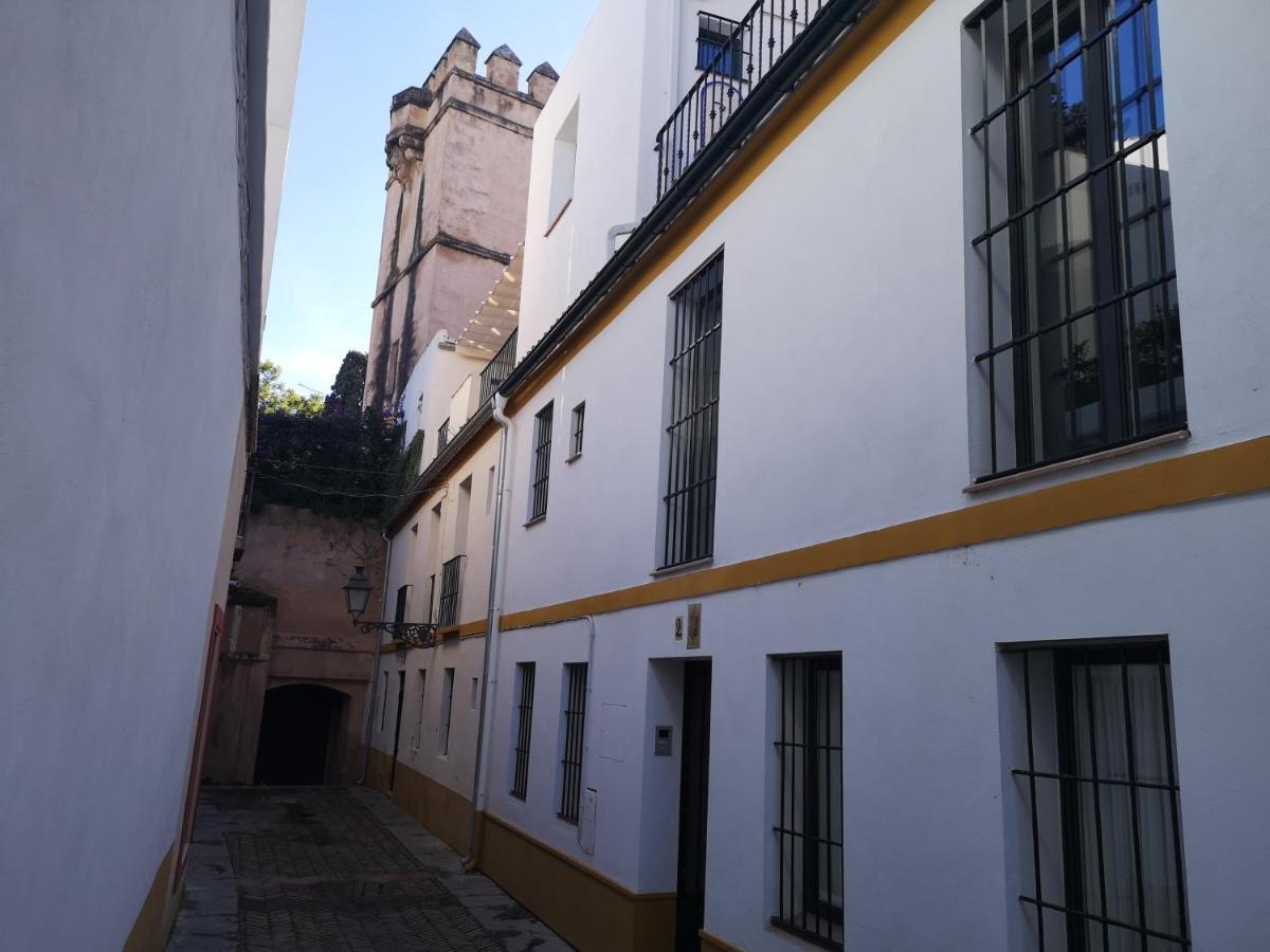 The Wall Of The Alcazar Palace Sevilla Exterior foto